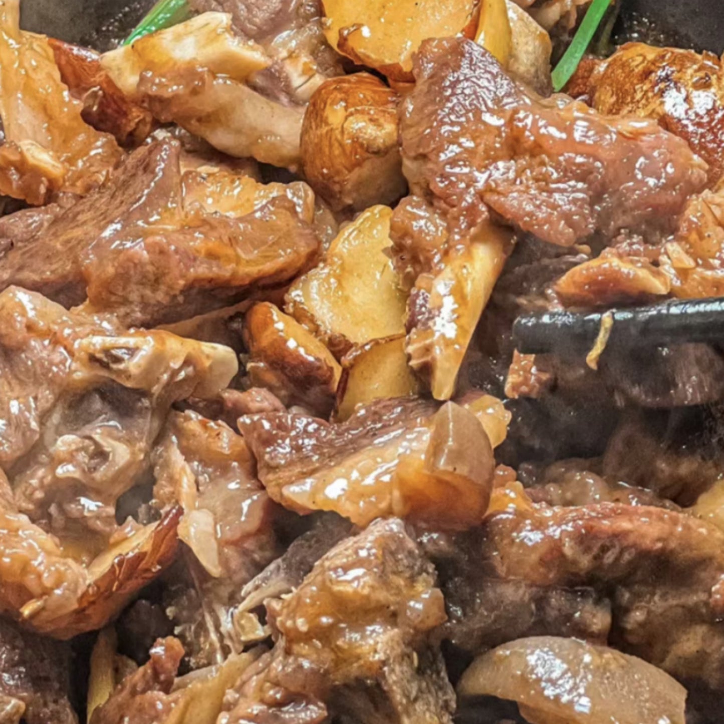 2月21日周六(H餐)精品菜:支竹马蹄焖羊腩 (当日订单满💲36即可免费配送,如果单独订此餐,需额外支付$10派送费)