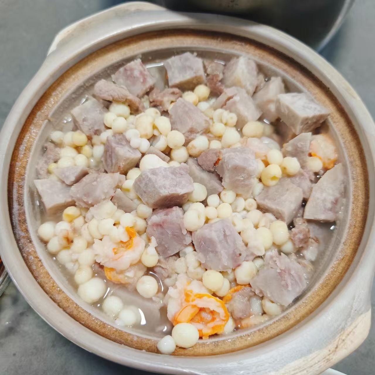 2月19日周四(F餐)精品菜:虾仁芡实芋头煲(当日订单满💲36即可免费配送,如果单独订此餐,需额外支付$10派送费)