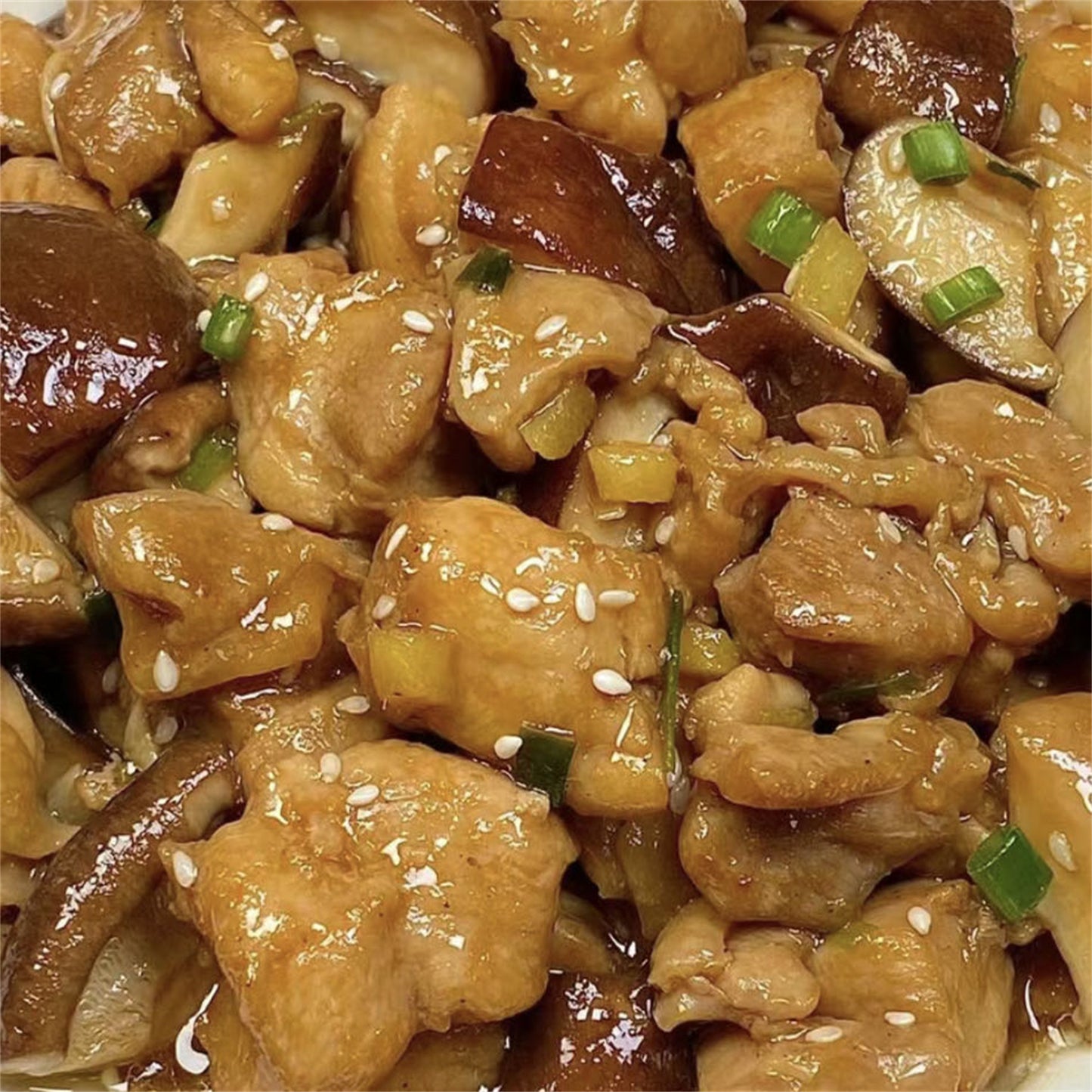 7月10日周五(E餐)精品菜:香菇蒸滑鸡