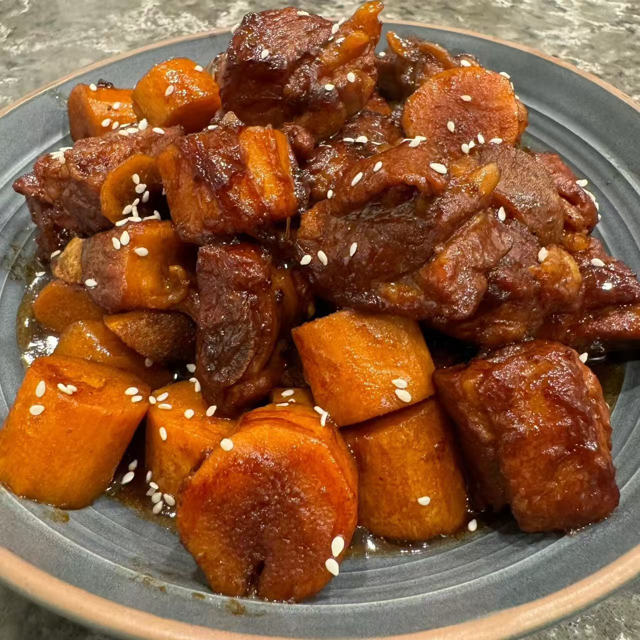 6月22日周一(H餐)精品菜:山药排骨