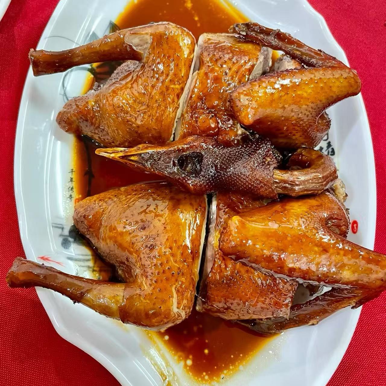 8月30日周日(H餐)精品菜:豉油皇乳鸽