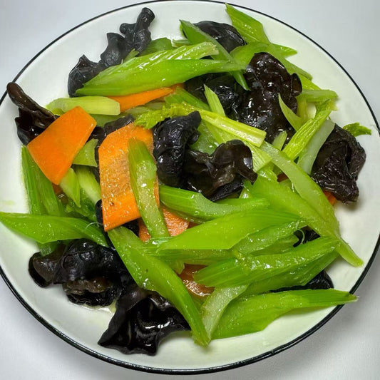 2月11日周三（G餐）精品菜：芹菜炒木耳（当日订单满💲36即可免费配送，如果单独订此餐，需额外支付$10派送费）