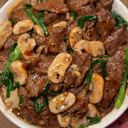 10月21日周二（F餐）精品菜：鲜蘑黑椒牛肉（当日订单满💲36即可免费配送，如果单独订此餐，需额外支付$10派送费）
