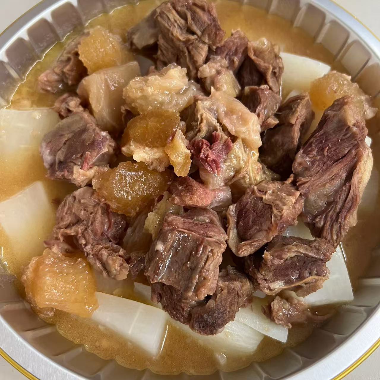 3月16日周一（H餐）精品菜：清汤萝卜牛腩（当日订单满💲36即可免费配送，如果单独订此餐，需额外支付$10派送费）