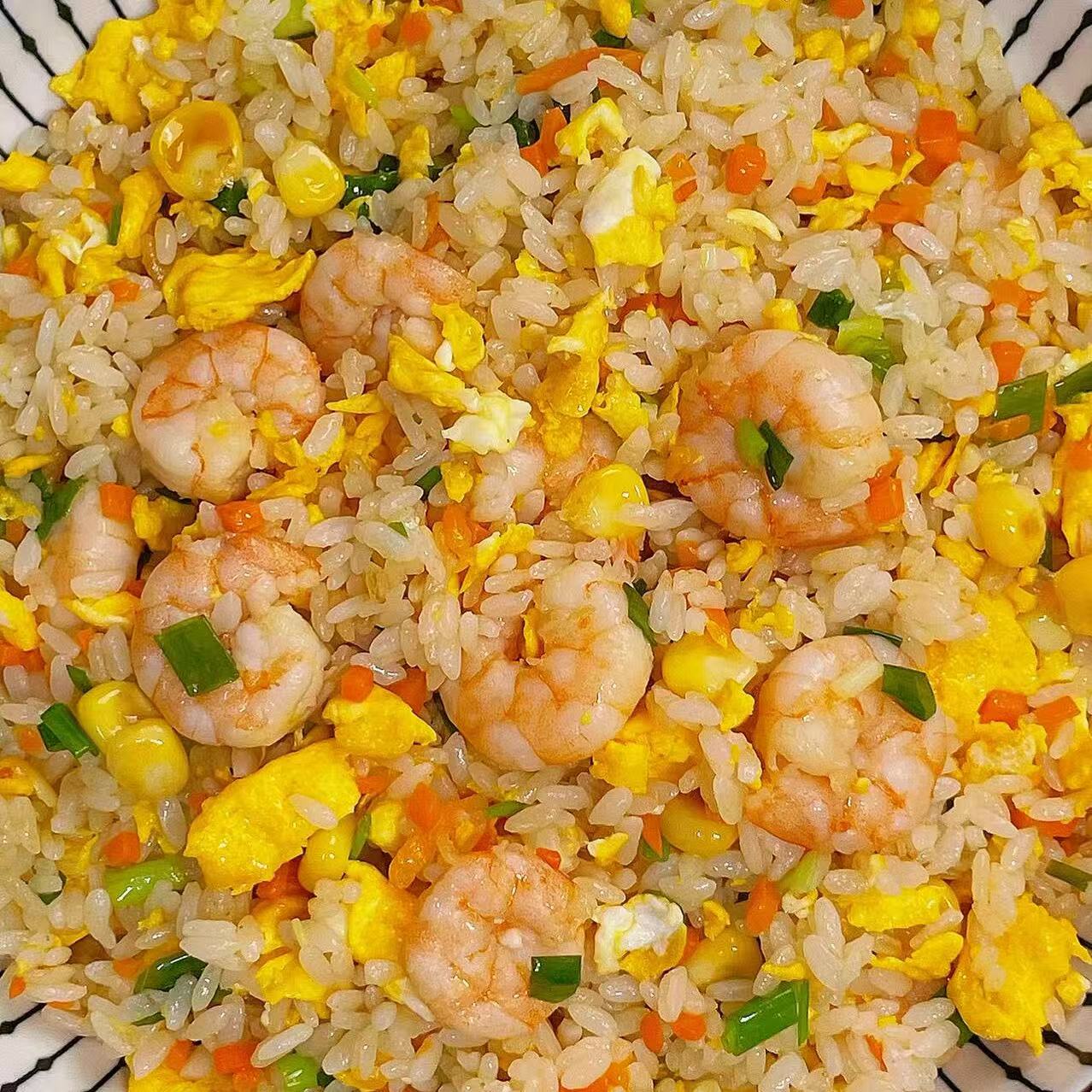 2月16日周一（B餐）除夕特餐：清蒸鲈鱼     广东烧鸭     花雕醉蟹     上汤豆苗    罗汉上素     虾仁炒饭